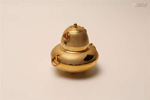 A Chinese Gold Tea Pot (24K)