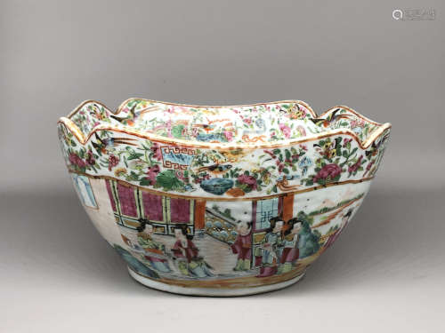 A Chinese Famille-Rose Porcelain Bowl