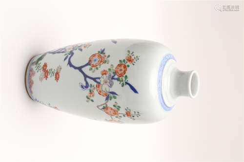 A Chinese Famille-Rose Porcelain Vase