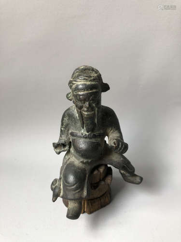 A Chinese Bronze Figure