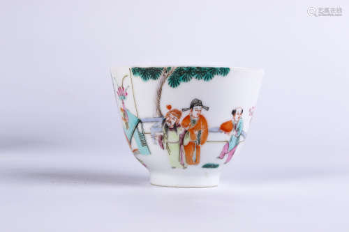 A Pair of Chinese Famille-Rose Porcelain Cups