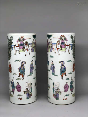 A Pair of Chinese Famille-Rose Porcelain Hat Stand