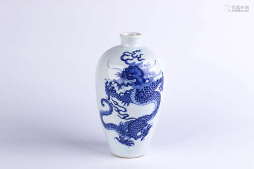 A Chinese Blue and White Porcelain Vase