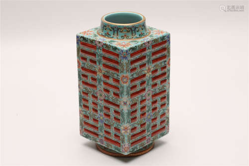 A Chinese Famille-Rose Porcelain Square Vase