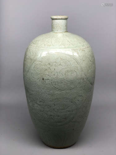 A Chinese Celadon Porcelain Vase