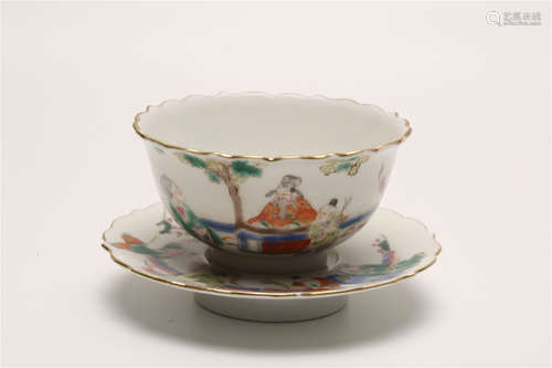 A Pair of Chinese Famille-Rose Porcelain Cups with Plates