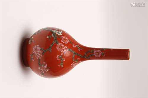 A Chinese Iron Red Famille-Rose Porcelain Vase