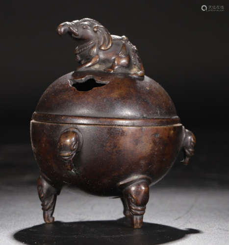 A COPPER CENSER OF ELEPHANT SHAPED