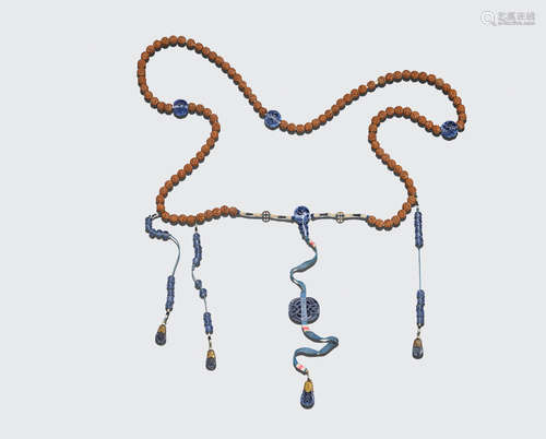 A reticulated seed and blue glass partial court necklace, Chaozhu  late Qing dynasty