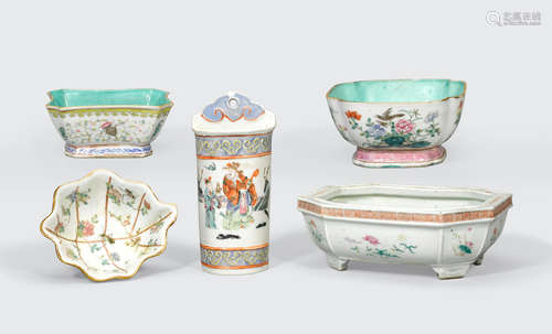 A group of five polychrome enameled vessels   Late Qing/Republic period