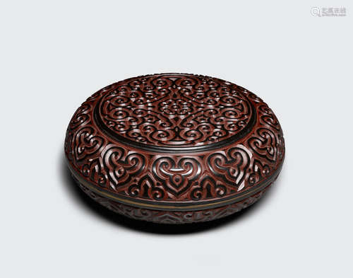 A carved tixi lacquer circular box  Late Qing/Republic period