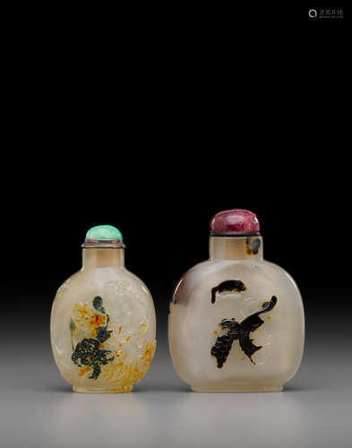 Two carved cameo agate snuff bottles