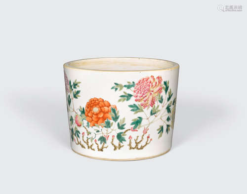 A famille rose enameled porcelain planter  Republic period