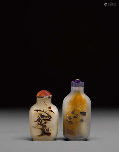 Two agate snuff bottles  19th/early 20th century