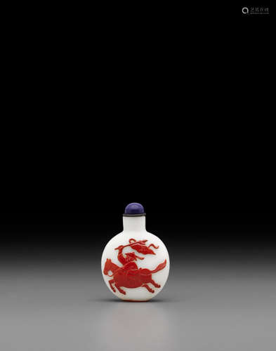 A red overlaid milky-white glass snuff bottle  18th/19th century