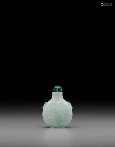 A pale green 'quail and millet' glass snuff bottle  18th/19th century