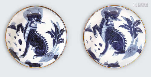 A pair of blue and white deep  dishes decorated with qilin  Transitional/Kangxi