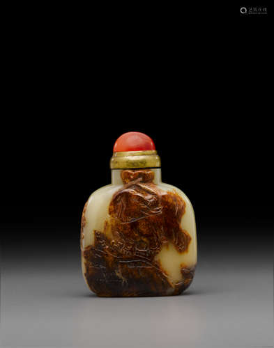 A russet and pale yellow jade snuff bottle  20th century