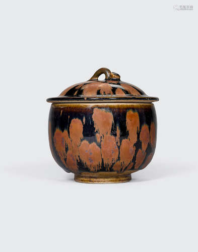 Northern Song/Jin dynasty A black and russet-splashed deep bowl and cover