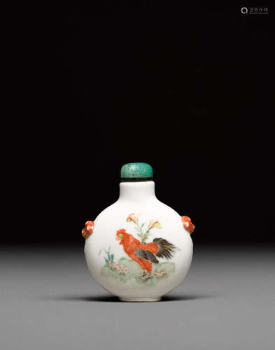 Daoguang, 1821-1850 A famille rose enameled porcelain snuff bottle