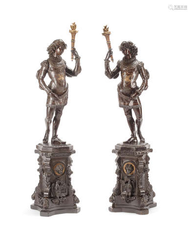 20th century A Pair of Venetian Baroque Style Parcel Gilt Carved Wood Figural Torchères on Stands