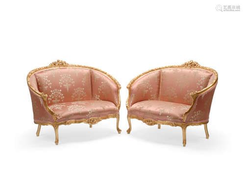 20th century A Pair of Louis XV Style Giltwood Canapés