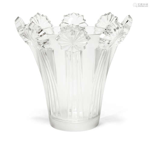 1945-1950 A Lalique molded glass Comètes vase