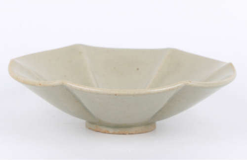 A Chinese Yaozhou Porcelain Plate