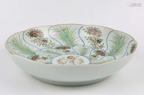 A Chinese Famille-Rose Porcelain Plate