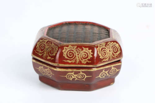 A Chinese Carved Tixi Lacquer Round Box with Cover