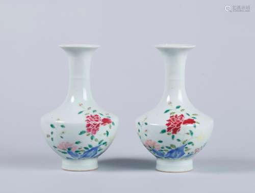 A Pair of Chinese Famille-Rose Porcelain Vases