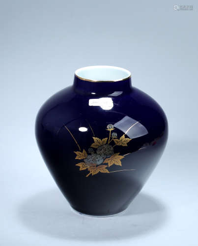 A Chinese Blue Glazed Porcelain Vase