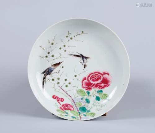 A Chinese Famille-Rose Porcelain Plate