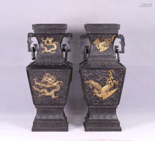 A PAIR OF BRONZE DRAGON PHOENIX PATTERN DECORATED DOBLE EAR VASE