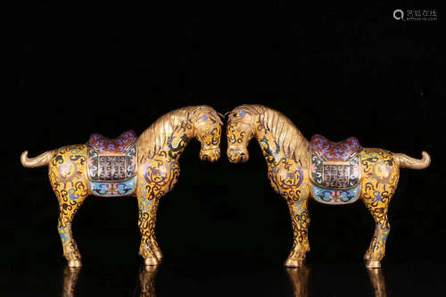 A PAIR OF CLOISONNE WITH GILT BRONZE HORSE ORNAMENT IN ROYAL STYLE
