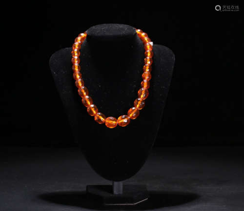 A AMBER NECKLACE