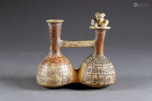 Culture Inca. Vase siffleur. Prise en étrier animé…