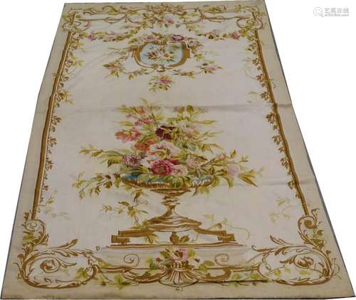 Tapisserie de Style Aubusson. Elle présente une gr…