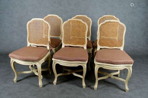 Suite de six Chaises de Style Louis XV. Dossiers v…