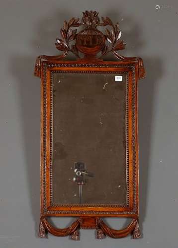 Miroir Louis XVI. Fronton ajouré et feuillé. Encad…