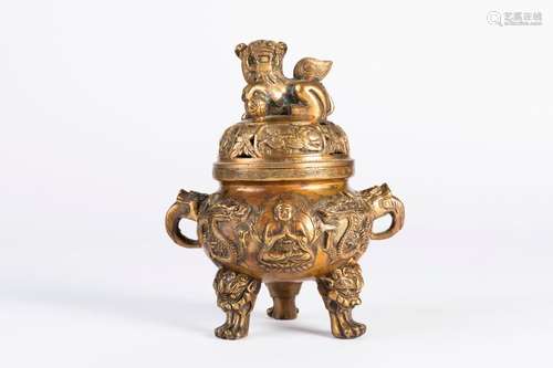 CHINE. BRÛLE PARFUM tripode en bronze patiné à déc…