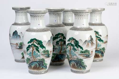 Lot de six VASES ovoïdes en porcelaine à décor de …