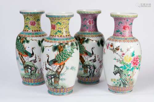 CHINE. Lot de deux paire de VASES ovoïdes en porce…