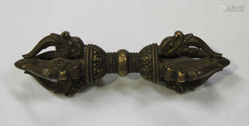 A Tibetan bronze vajra, probably late 19th/early 20th century, each end formed as a crown, centred