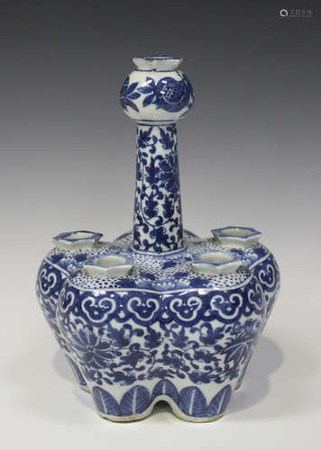 A Chinese blue and white porcelain crocus vase, late 19th century, the lobed bulbous body painted