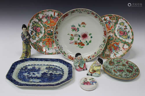 A collection of Chinese porcelain, 18th century and later, including a blue and white baluster vase,