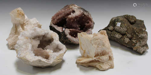 A group of five mineral specimens, including two geodes and a gypsum specimen.Buyer’s Premium 29.