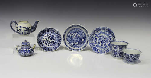 A collection of Chinese blue and white teaware, Kangxi period and later, comprising various teabowls