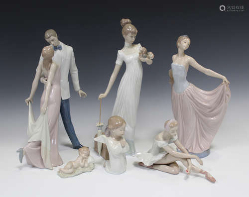 Seven Lladro porcelain figures, including Happy Anniversary, No. 6415, Travelling Companions, No.