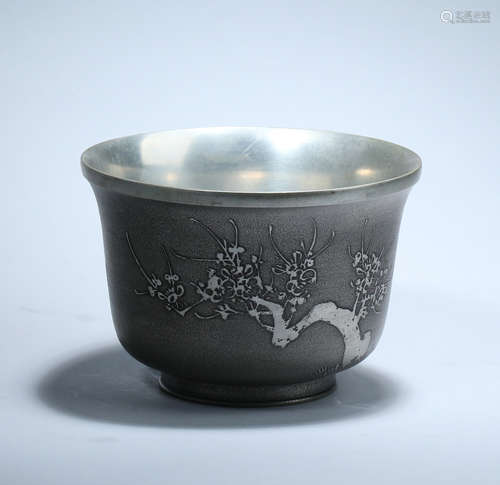 A Japanese Porcelain Bowl